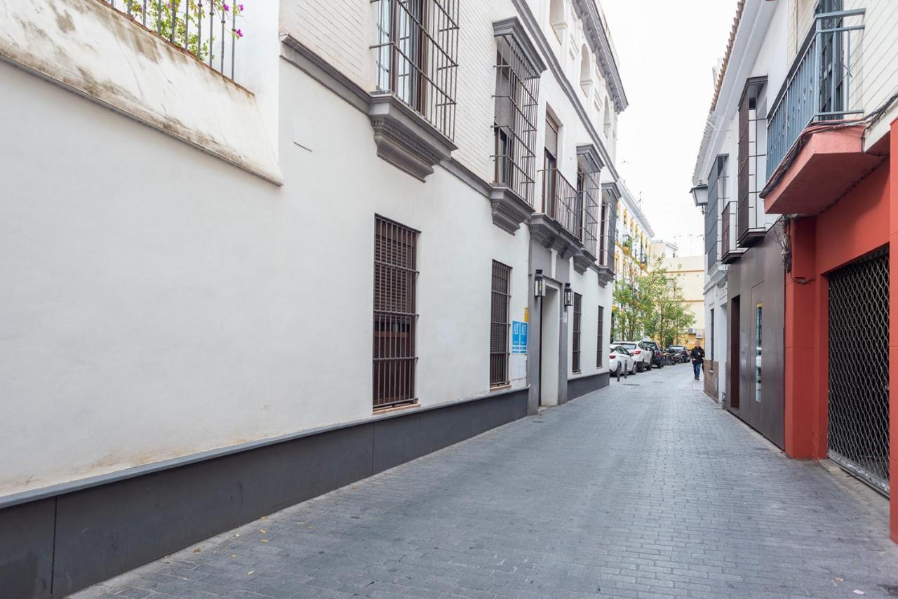 Alohamundi Escuelas Pias Siviglia Esterno foto